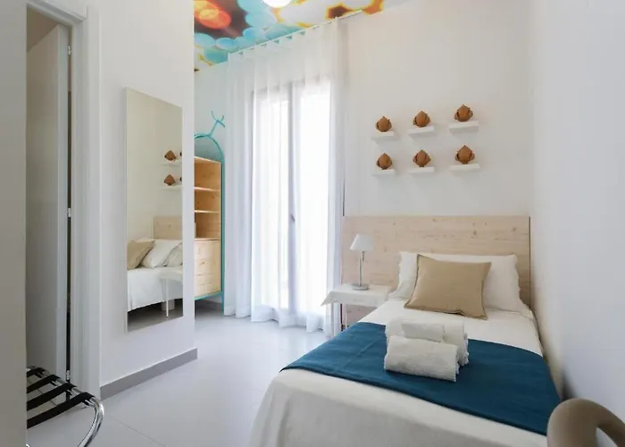 L'uomo E Il Mare Bed & Breakfast 3*