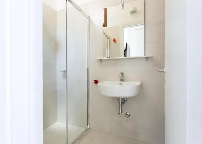 L'uomo E Il Mare Bed & Breakfast 3*